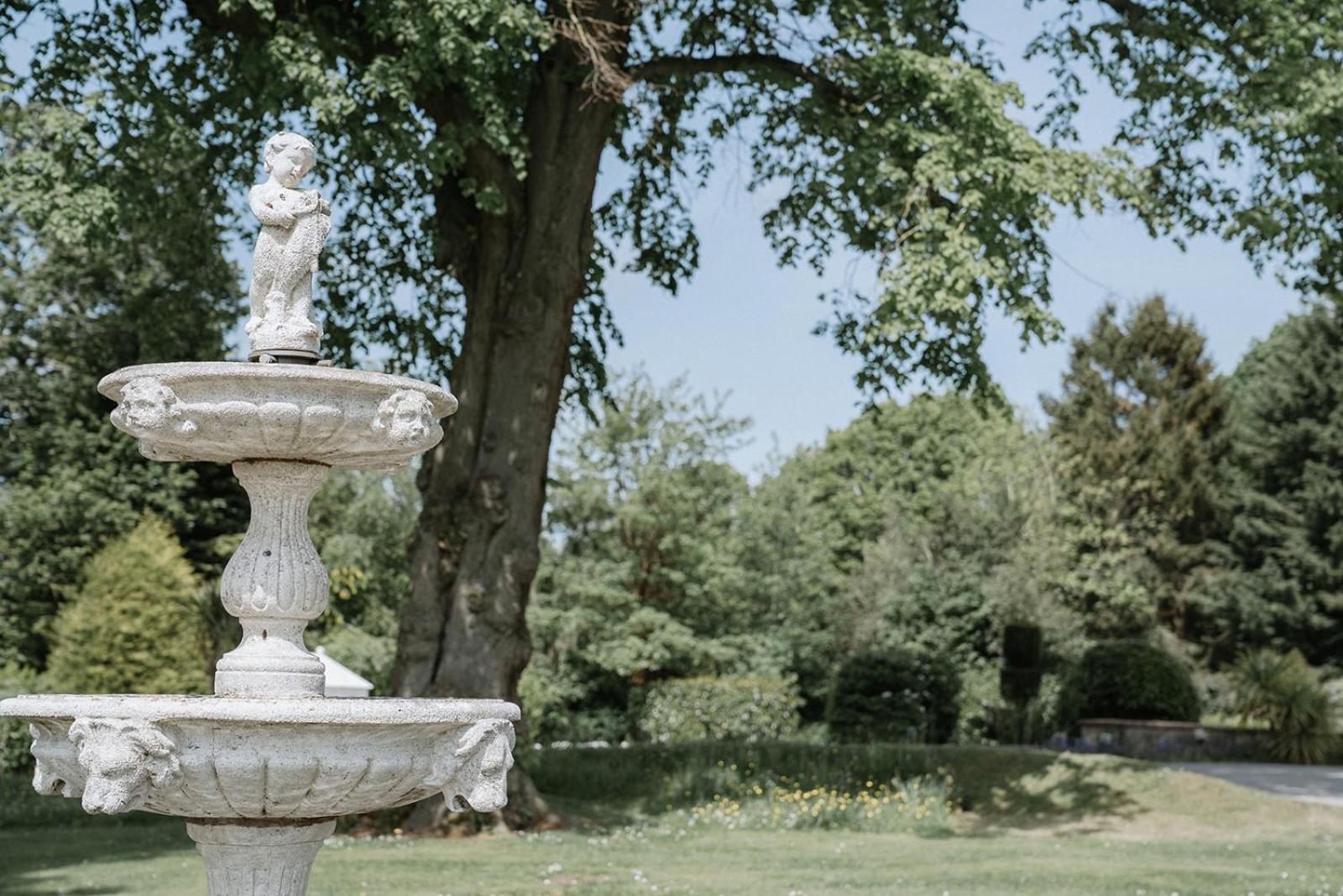 Highfield Hall Mold Buitenkant foto